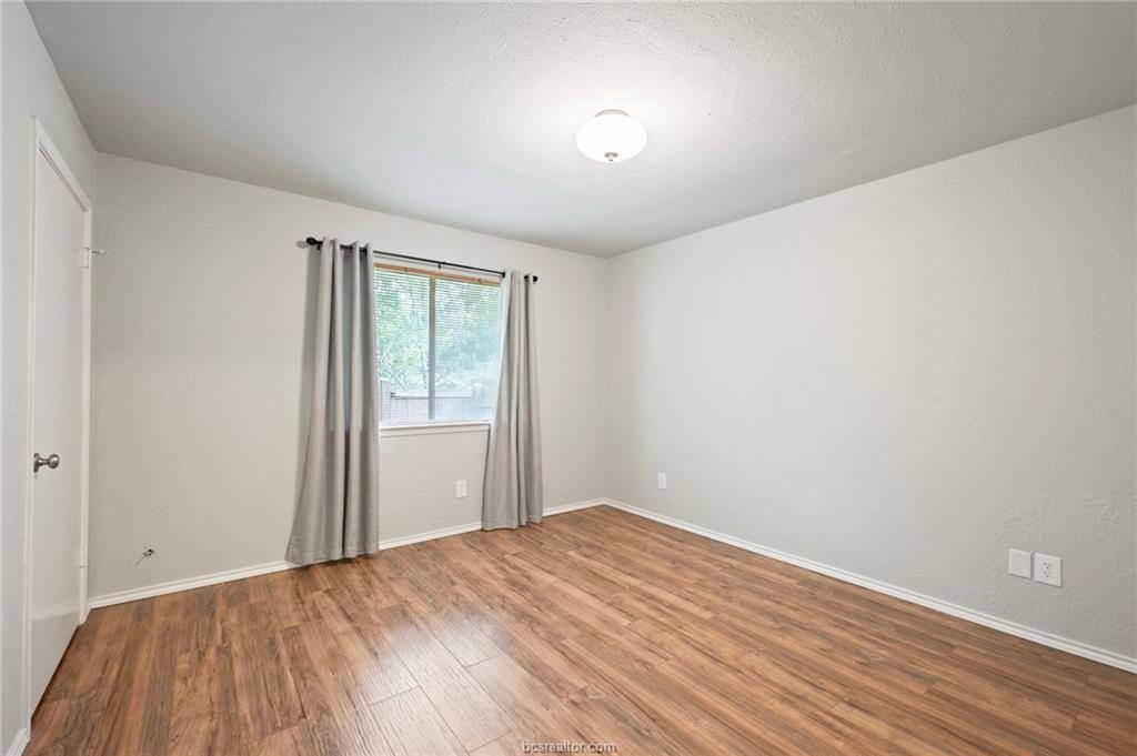 2800 Longmire Drive, College Station, TX 77845