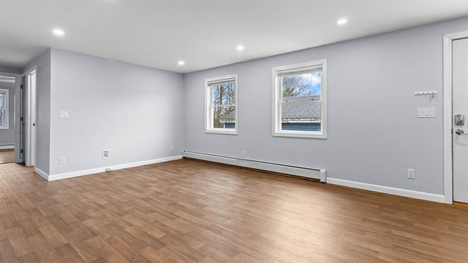 1806 Hammond Street, Hermon, ME 04401