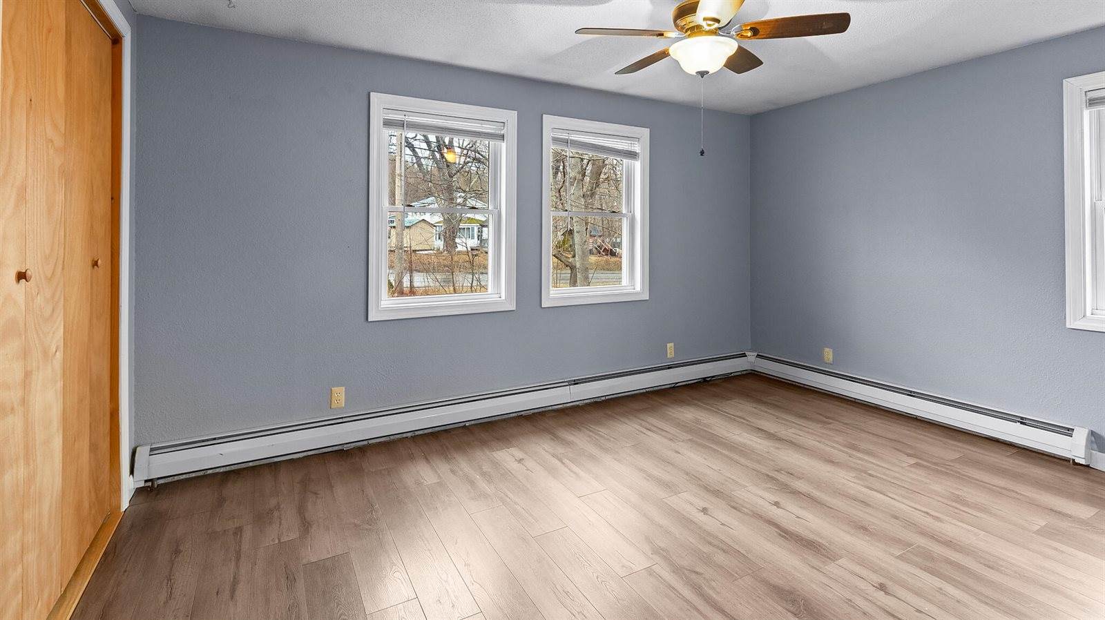 1806 Hammond Street, Hermon, ME 04401