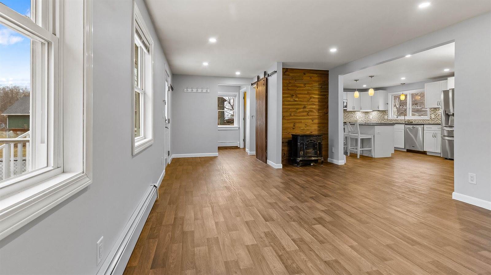 1806 Hammond Street, Hermon, ME 04401