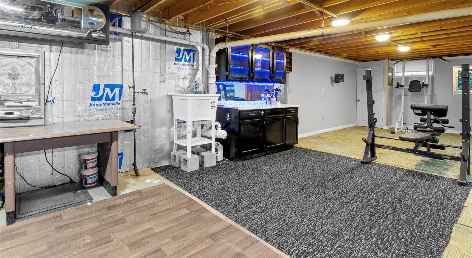 1806 Hammond Street, Hermon, ME 04401