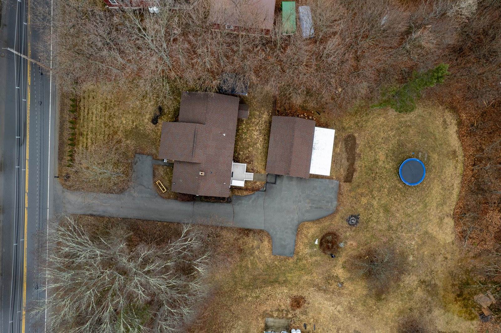 1806 Hammond Street, Hermon, ME 04401