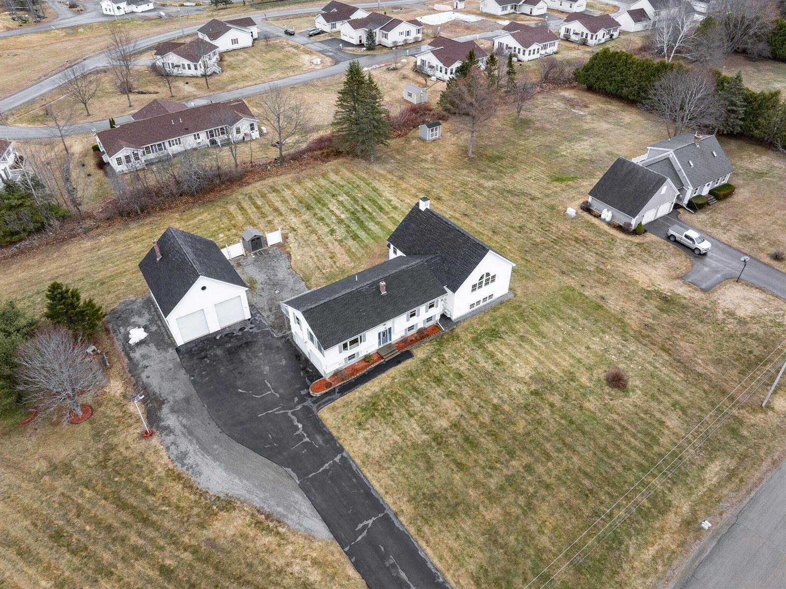 25 Webber Drive, Hermon, ME 04401