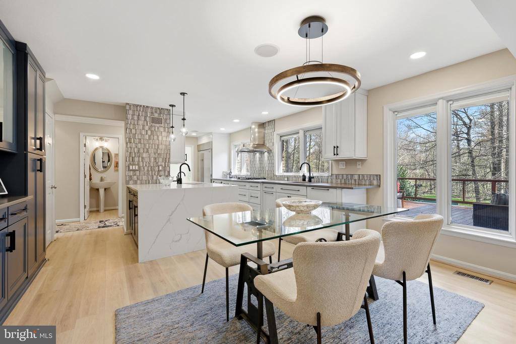 10300 Crown Point Court, Potomac, MD 20854