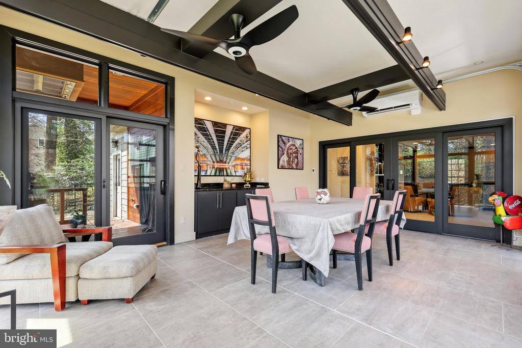 10300 Crown Point Court, Potomac, MD 20854