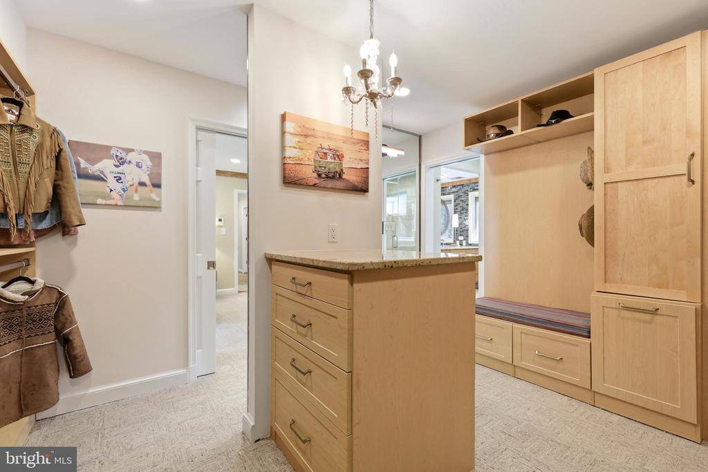 10300 Crown Point Court, Potomac, MD 20854