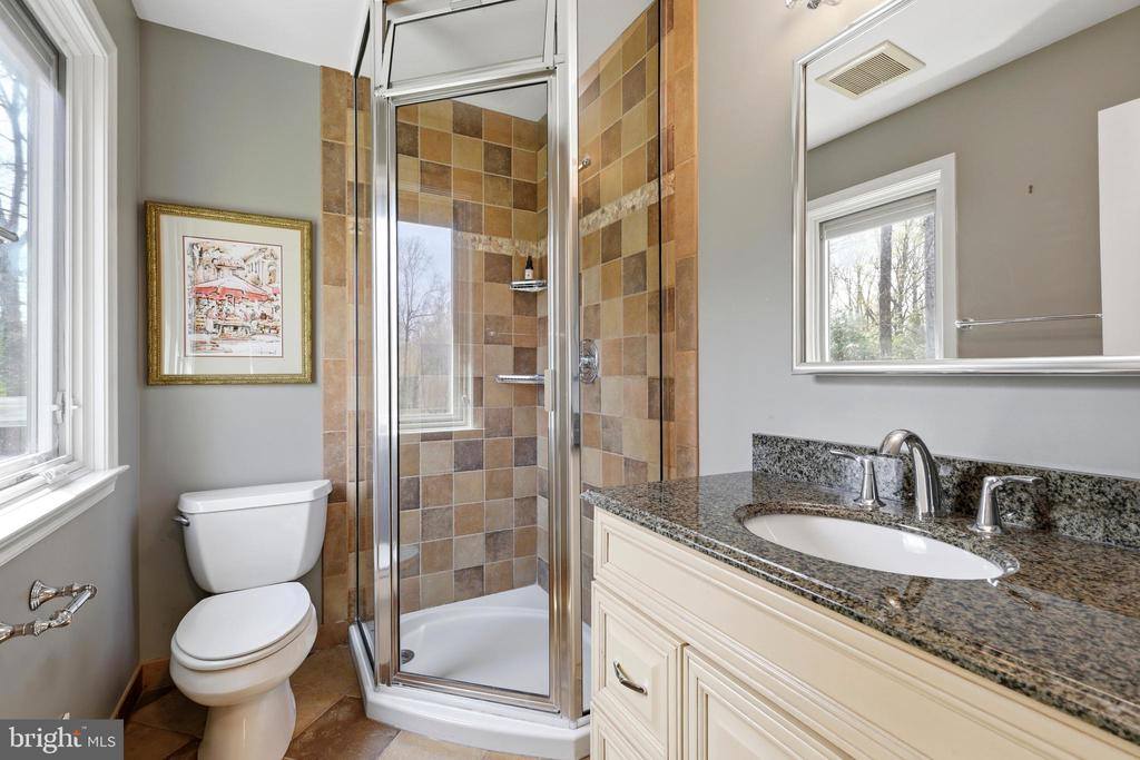 10300 Crown Point Court, Potomac, MD 20854