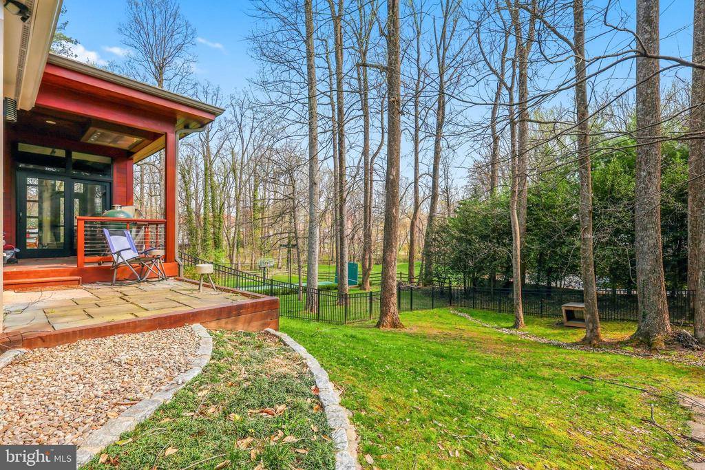 10300 Crown Point Court, Potomac, MD 20854