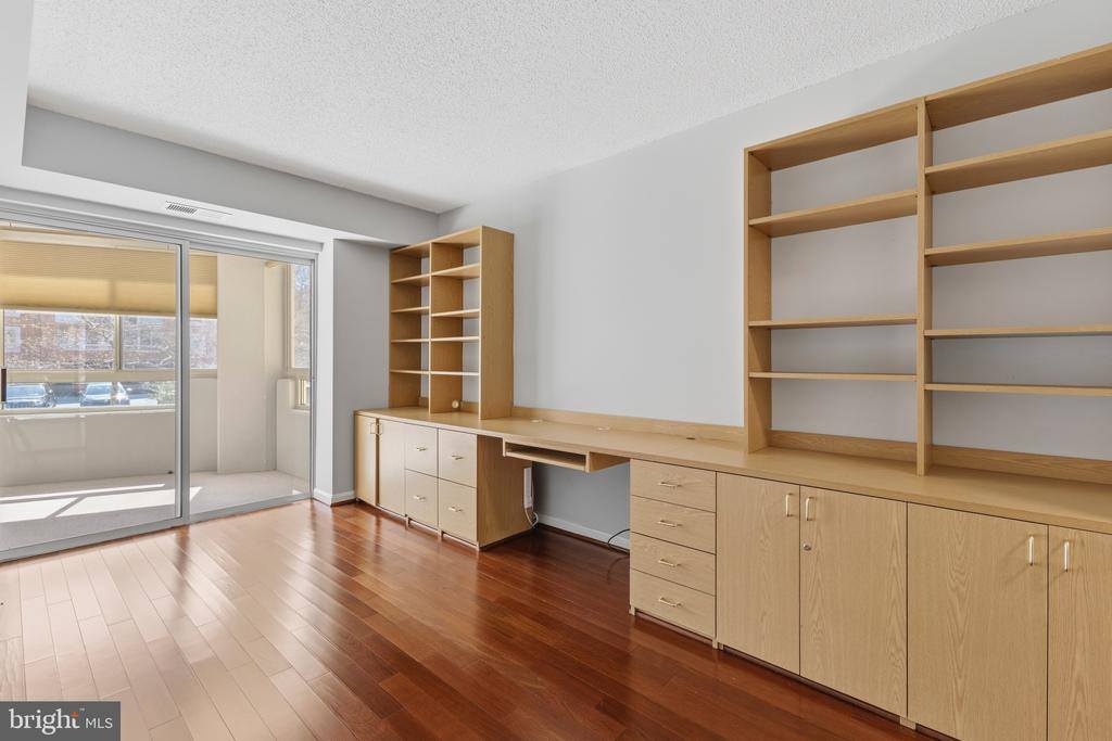 14801 Pennfield Circle, #206, Silver Spring, MD 20906