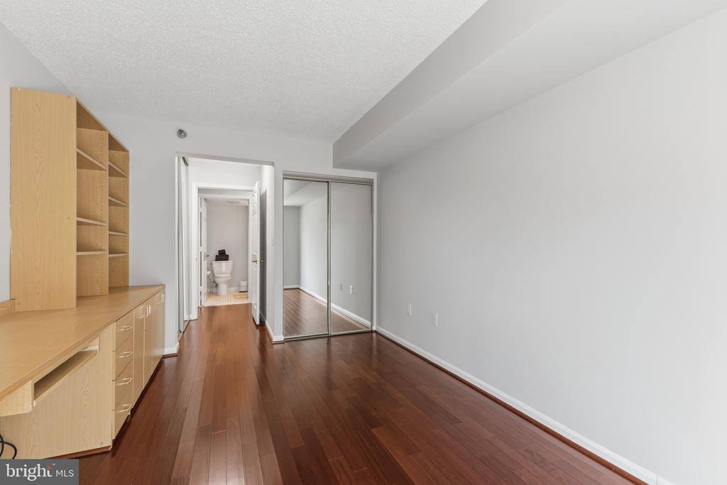 14801 Pennfield Circle, #206, Silver Spring, MD 20906