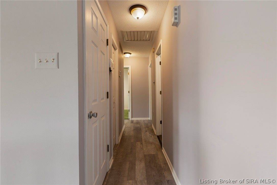 1981 Blue Teal Lane, Jeffersonville, IN 47130