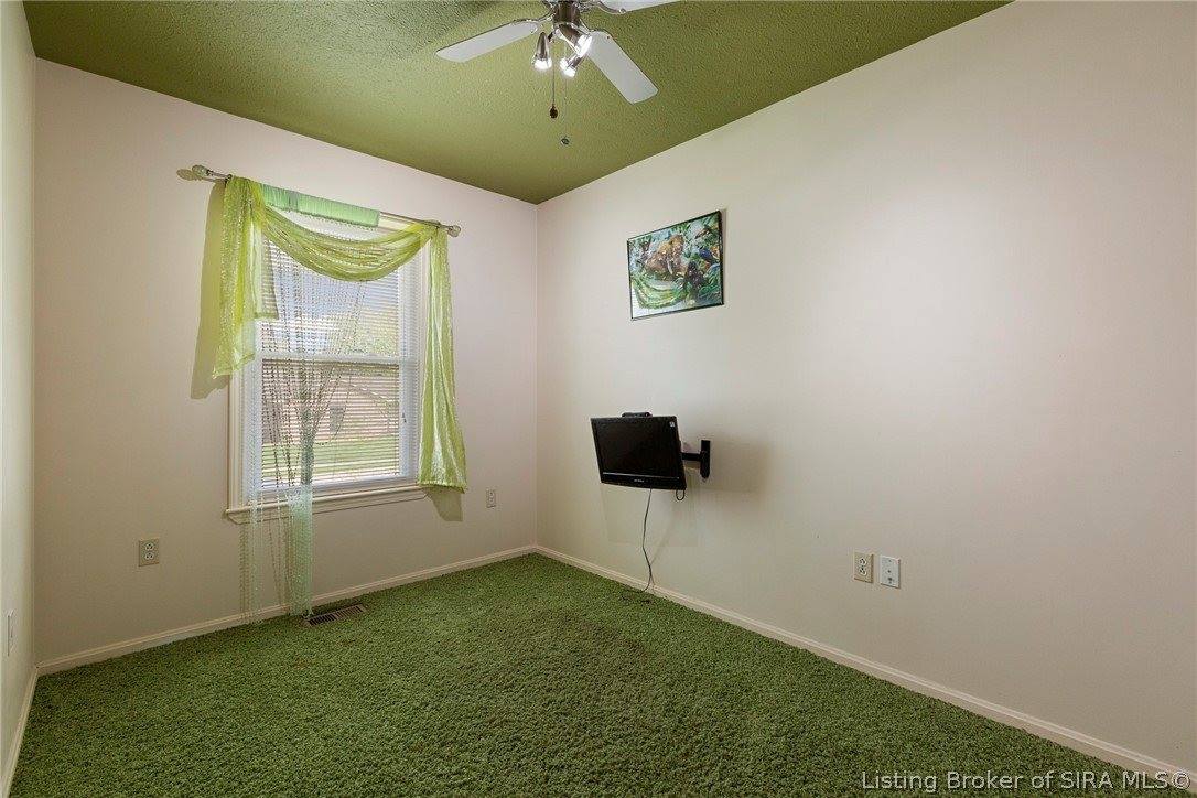 1981 Blue Teal Lane, Jeffersonville, IN 47130