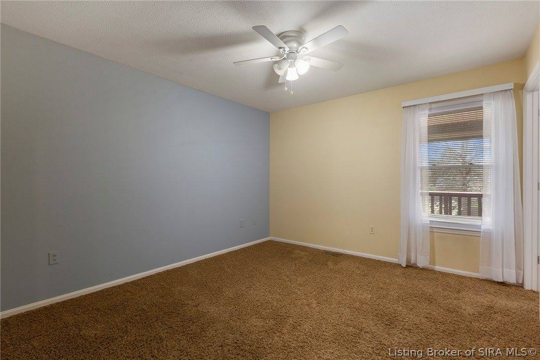 1981 Blue Teal Lane, Jeffersonville, IN 47130