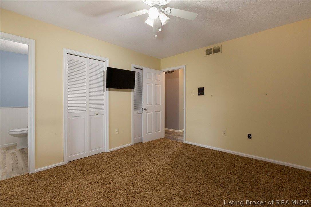 1981 Blue Teal Lane, Jeffersonville, IN 47130