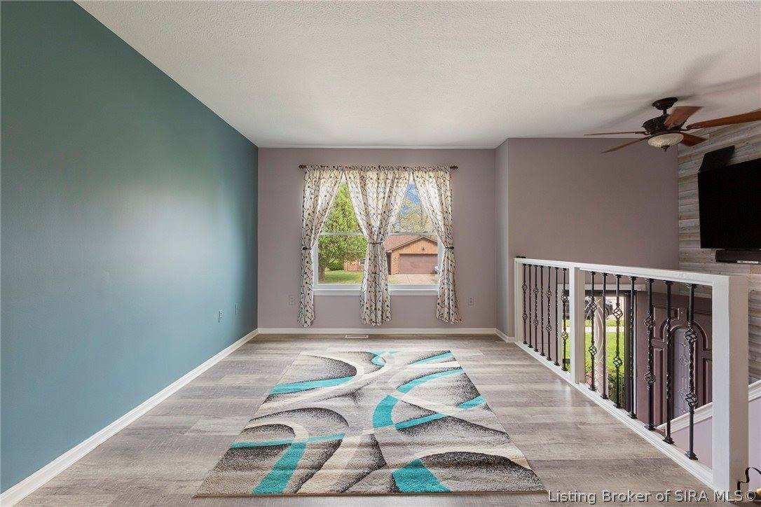 1981 Blue Teal Lane, Jeffersonville, IN 47130