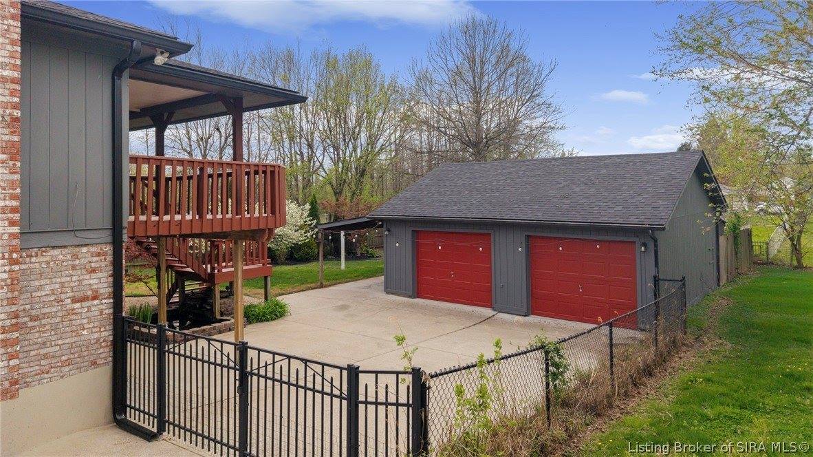 1981 Blue Teal Lane, Jeffersonville, IN 47130