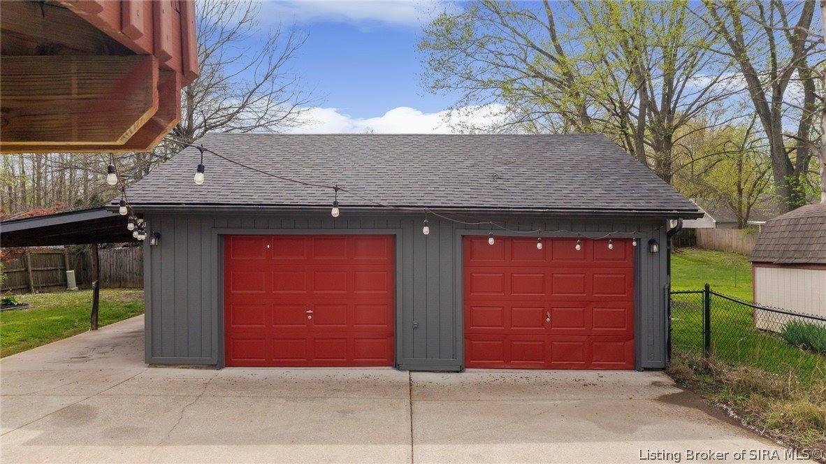 1981 Blue Teal Lane, Jeffersonville, IN 47130