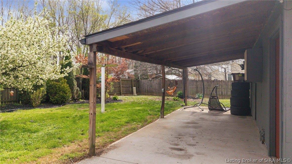 1981 Blue Teal Lane, Jeffersonville, IN 47130