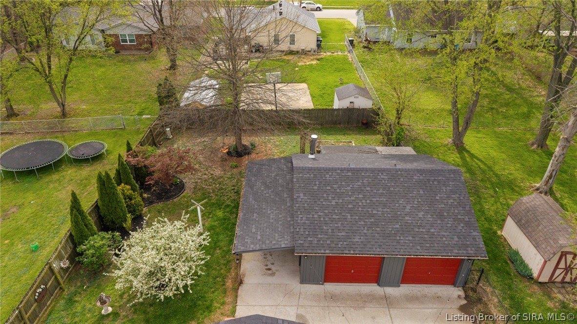 1981 Blue Teal Lane, Jeffersonville, IN 47130