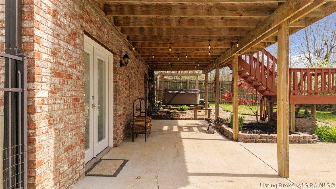 1981 Blue Teal Lane, Jeffersonville, IN 47130