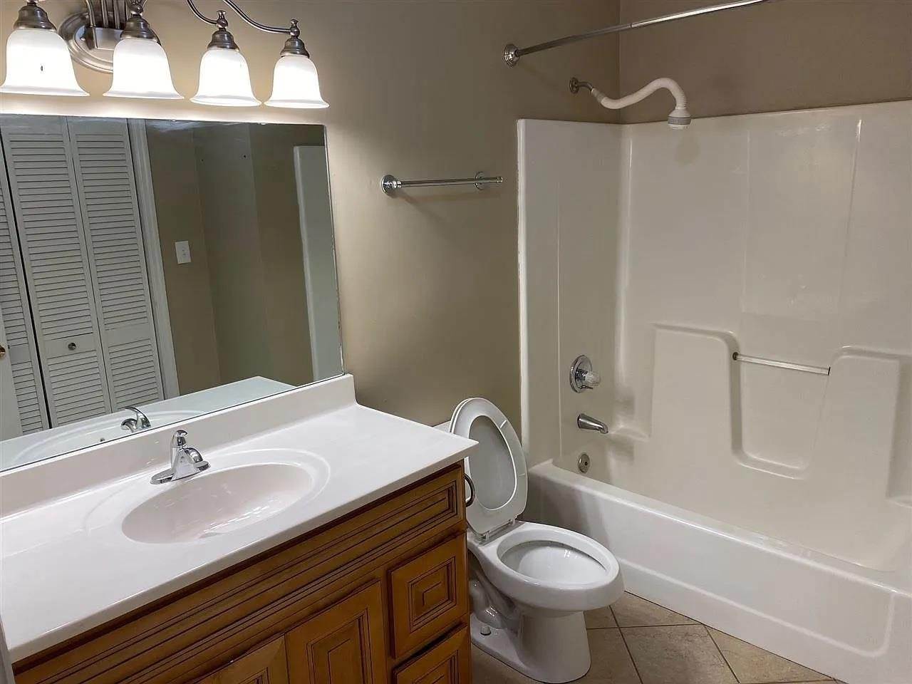 1207 Smallhouse Road, Bowling Green, KY 42104