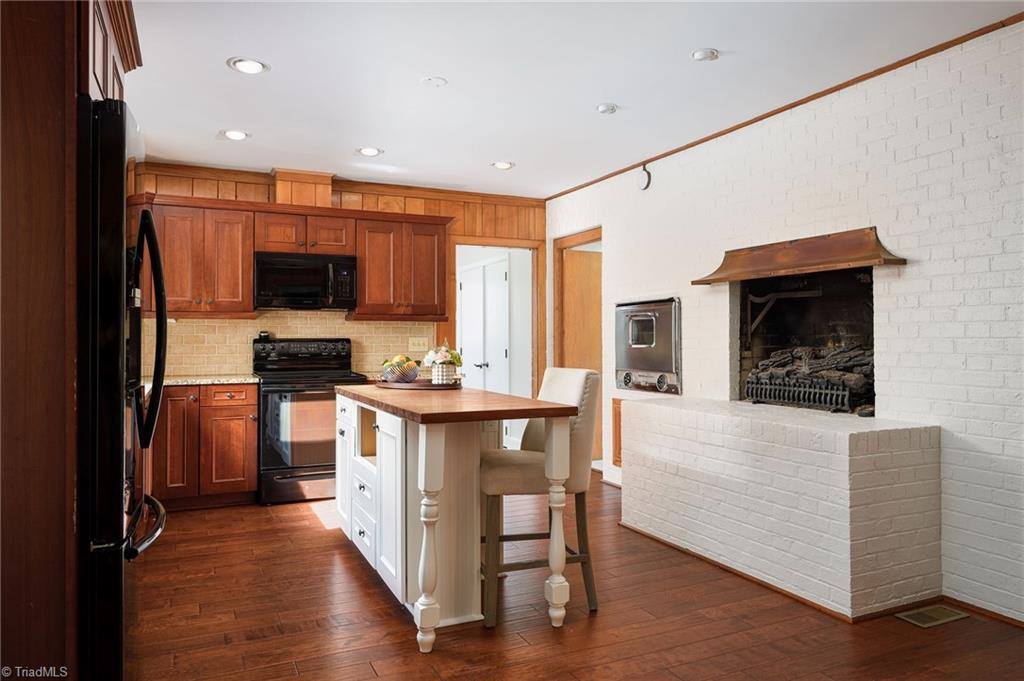 317 South Main Street, Kernersville, NC 27284