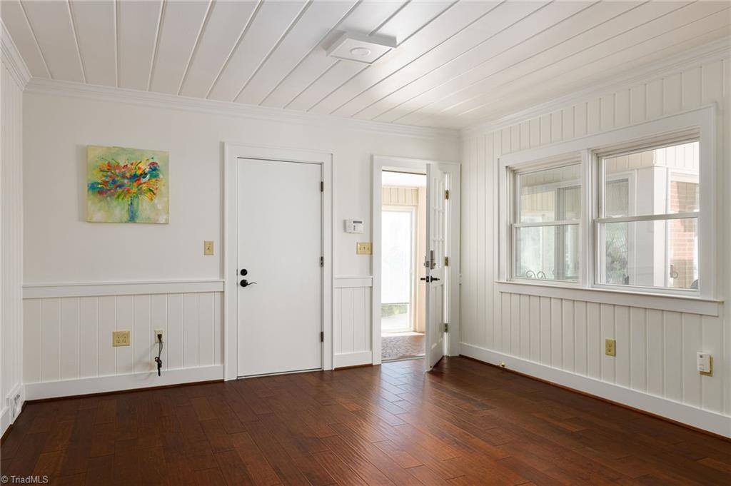 317 South Main Street, Kernersville, NC 27284