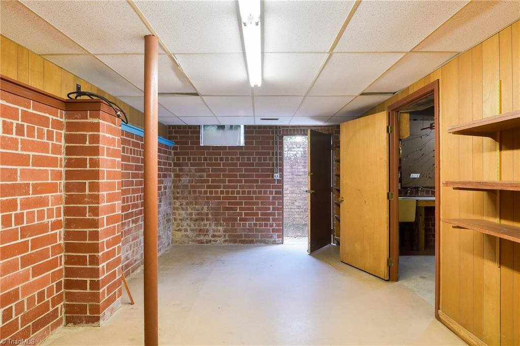 317 South Main Street, Kernersville, NC 27284