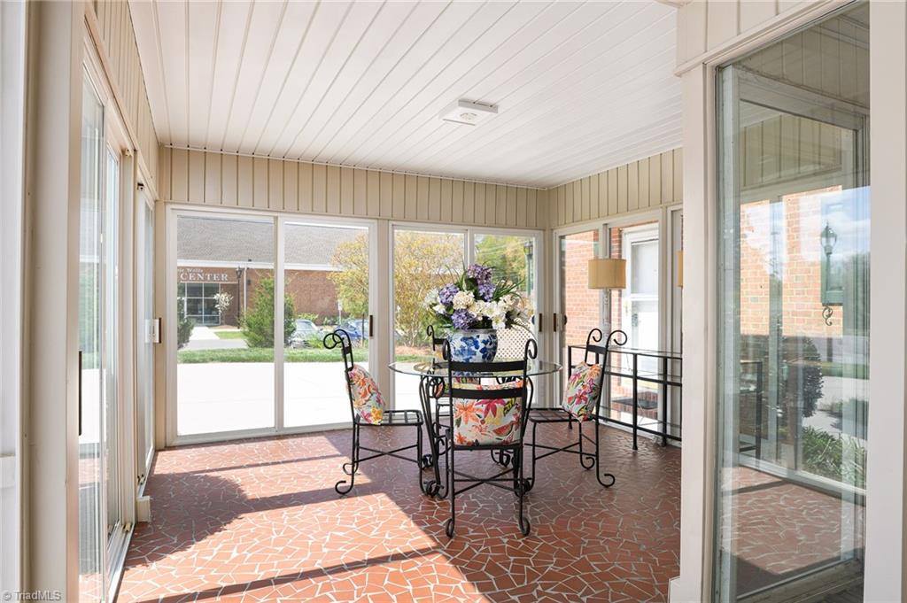317 South Main Street, Kernersville, NC 27284