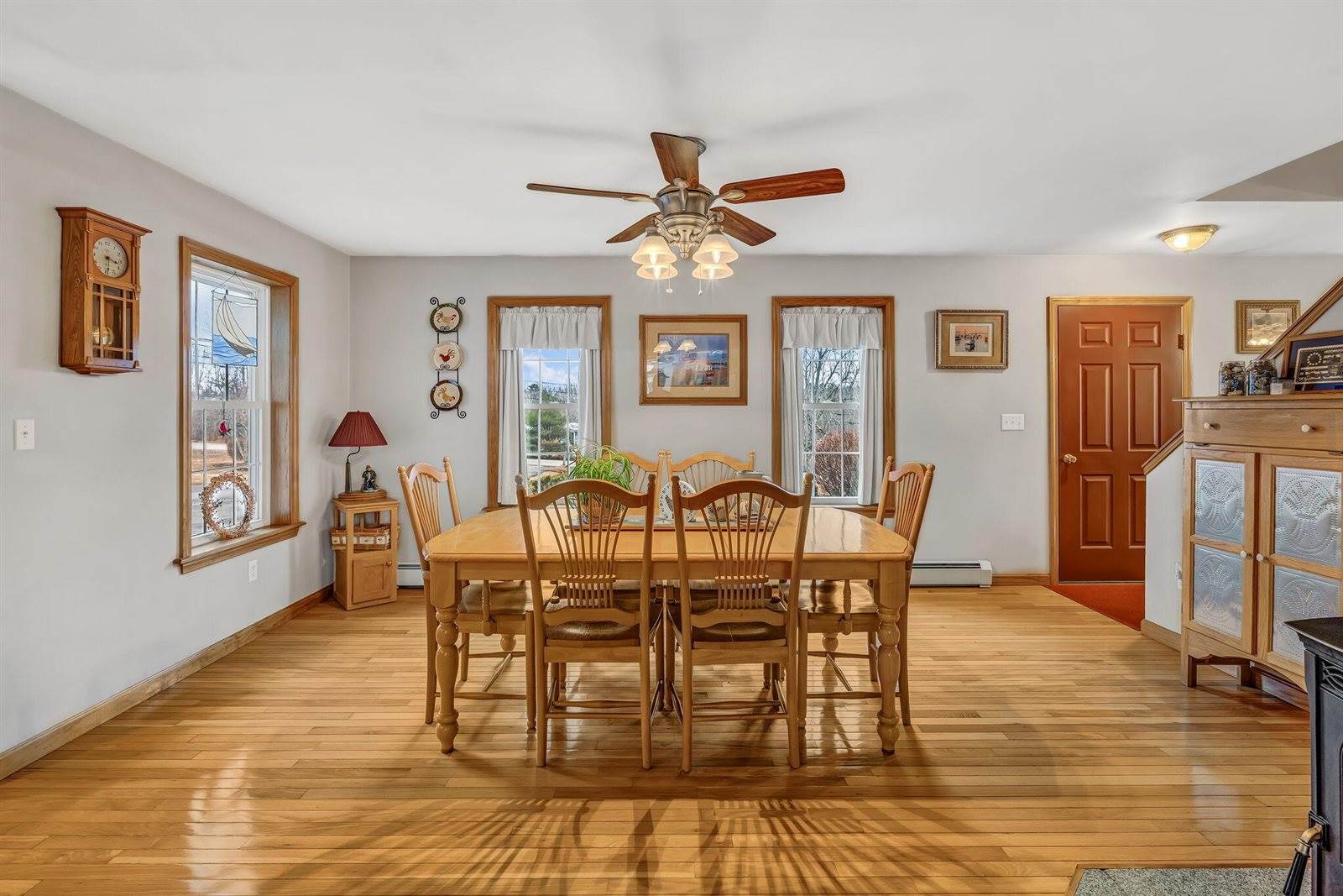 855 Lebanon Road, Winterport, ME 04496
