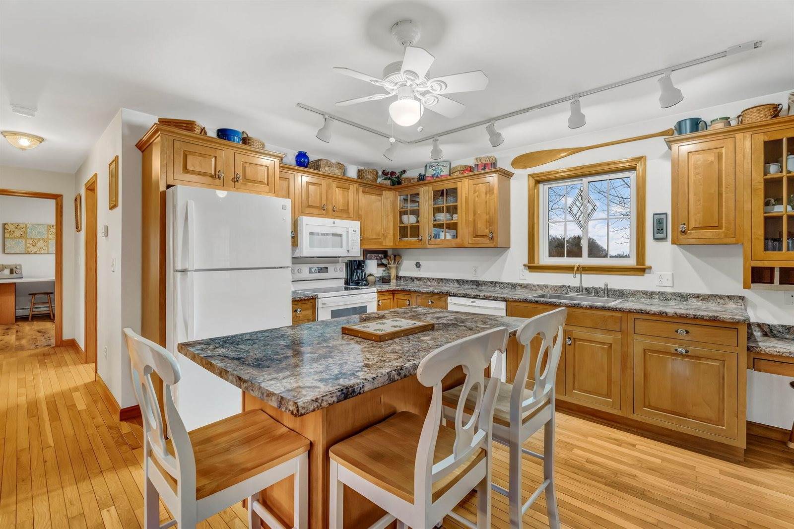 855 Lebanon Road, Winterport, ME 04496