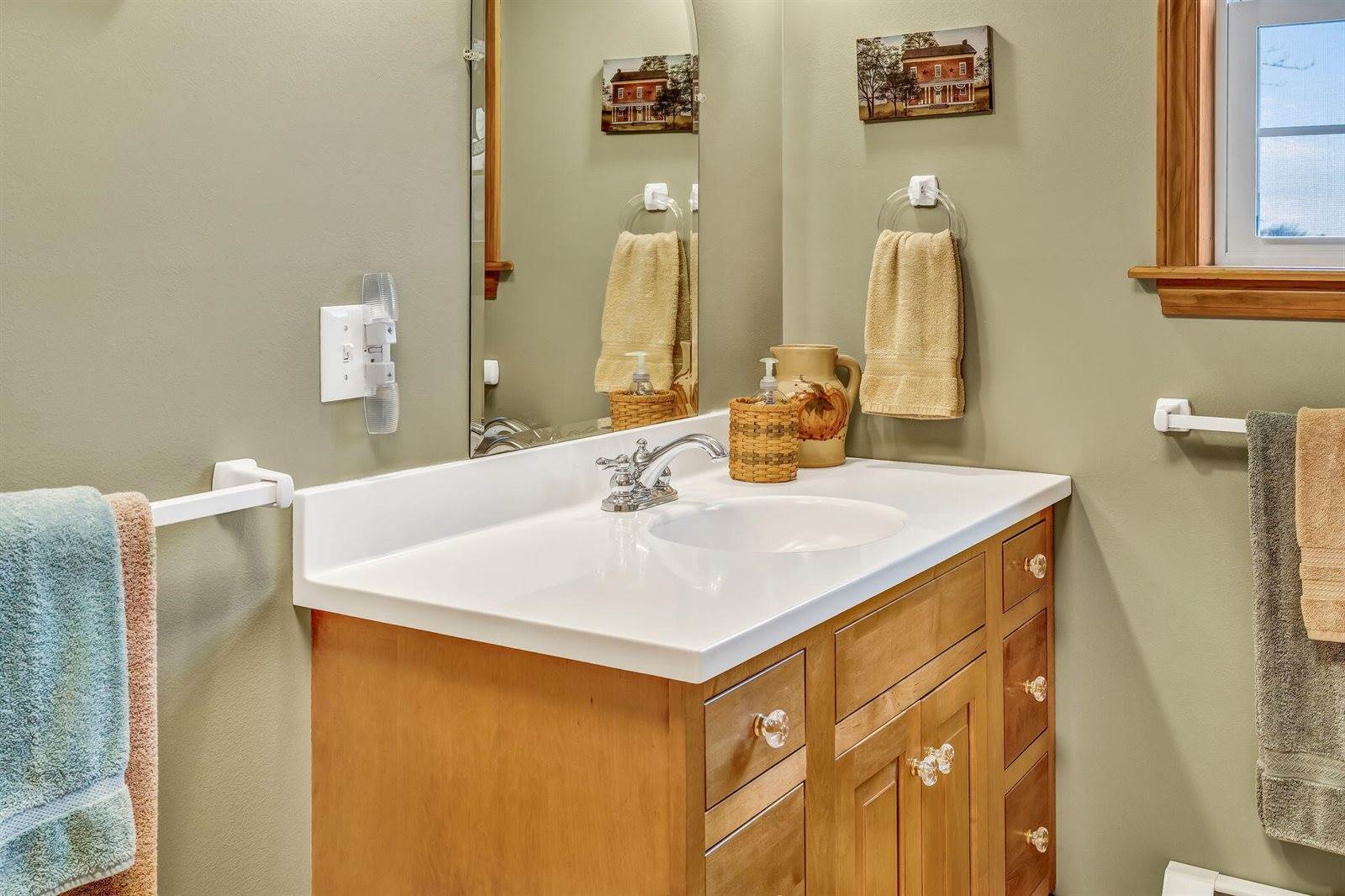 855 Lebanon Road, Winterport, ME 04496
