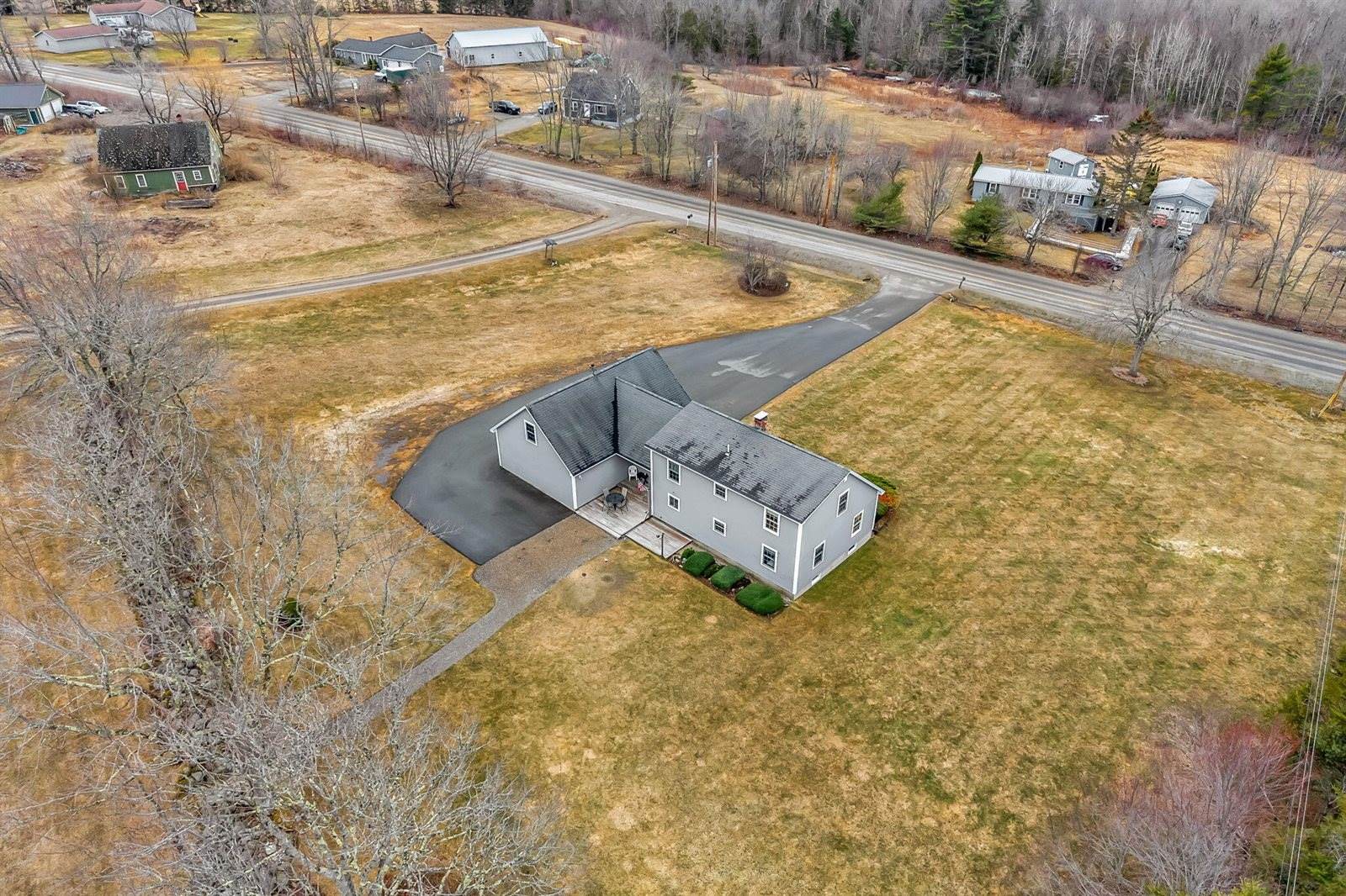 855 Lebanon Road, Winterport, ME 04496