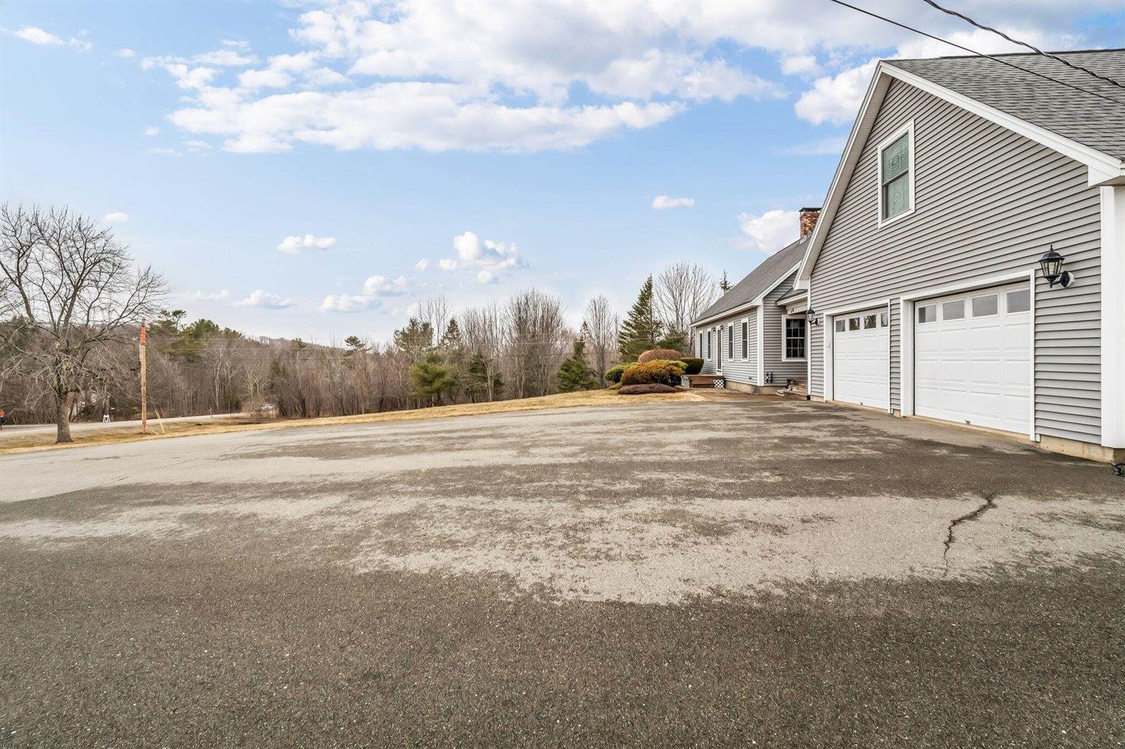 855 Lebanon Road, Winterport, ME 04496