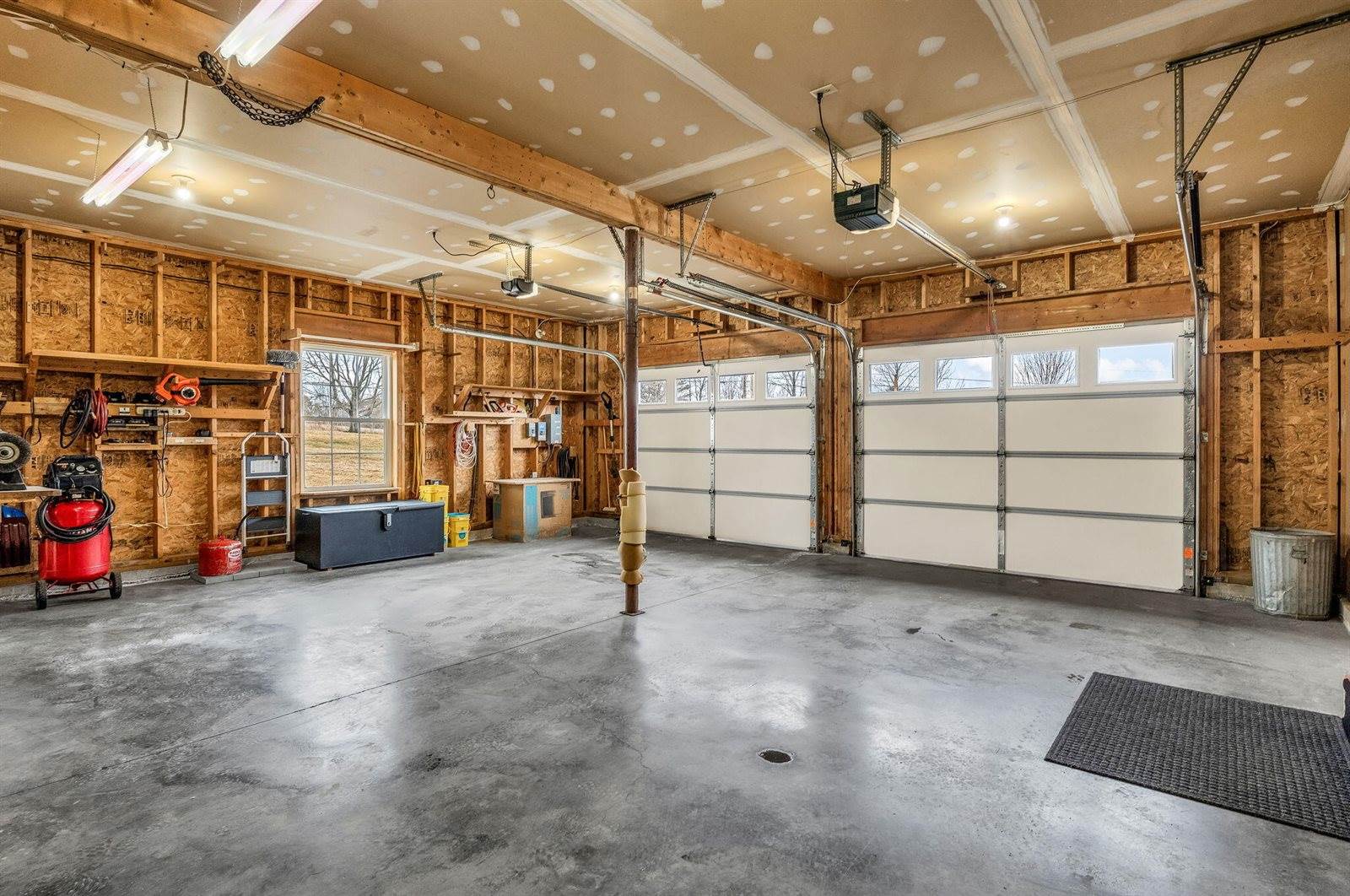 855 Lebanon Road, Winterport, ME 04496