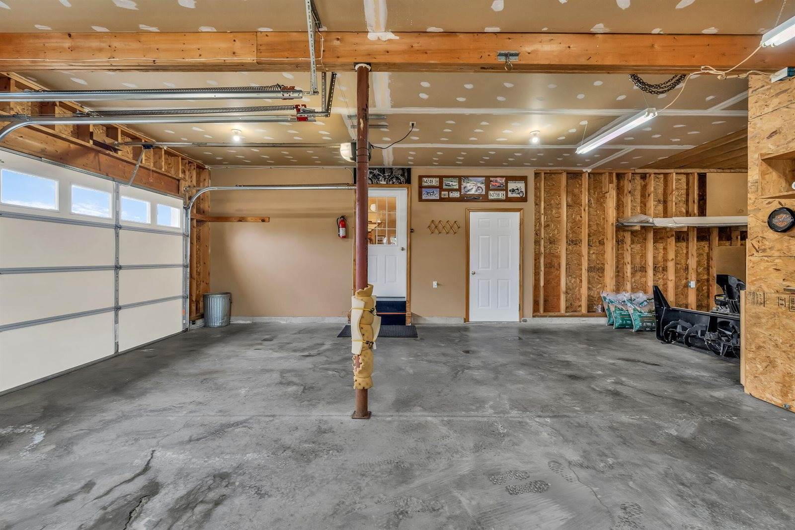 855 Lebanon Road, Winterport, ME 04496
