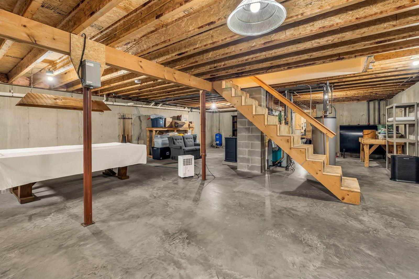855 Lebanon Road, Winterport, ME 04496