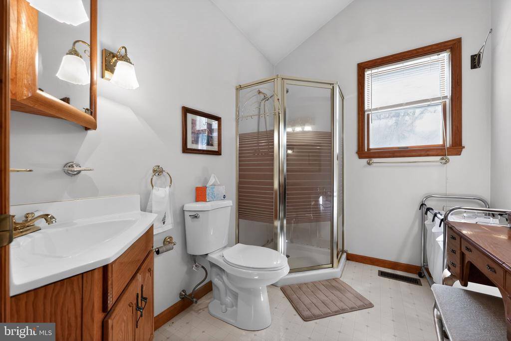 345 Summit Road, Media, PA 19063