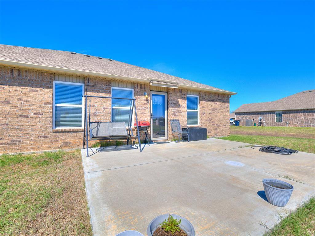 42107 Coopers Court, Shawnee, OK 74804