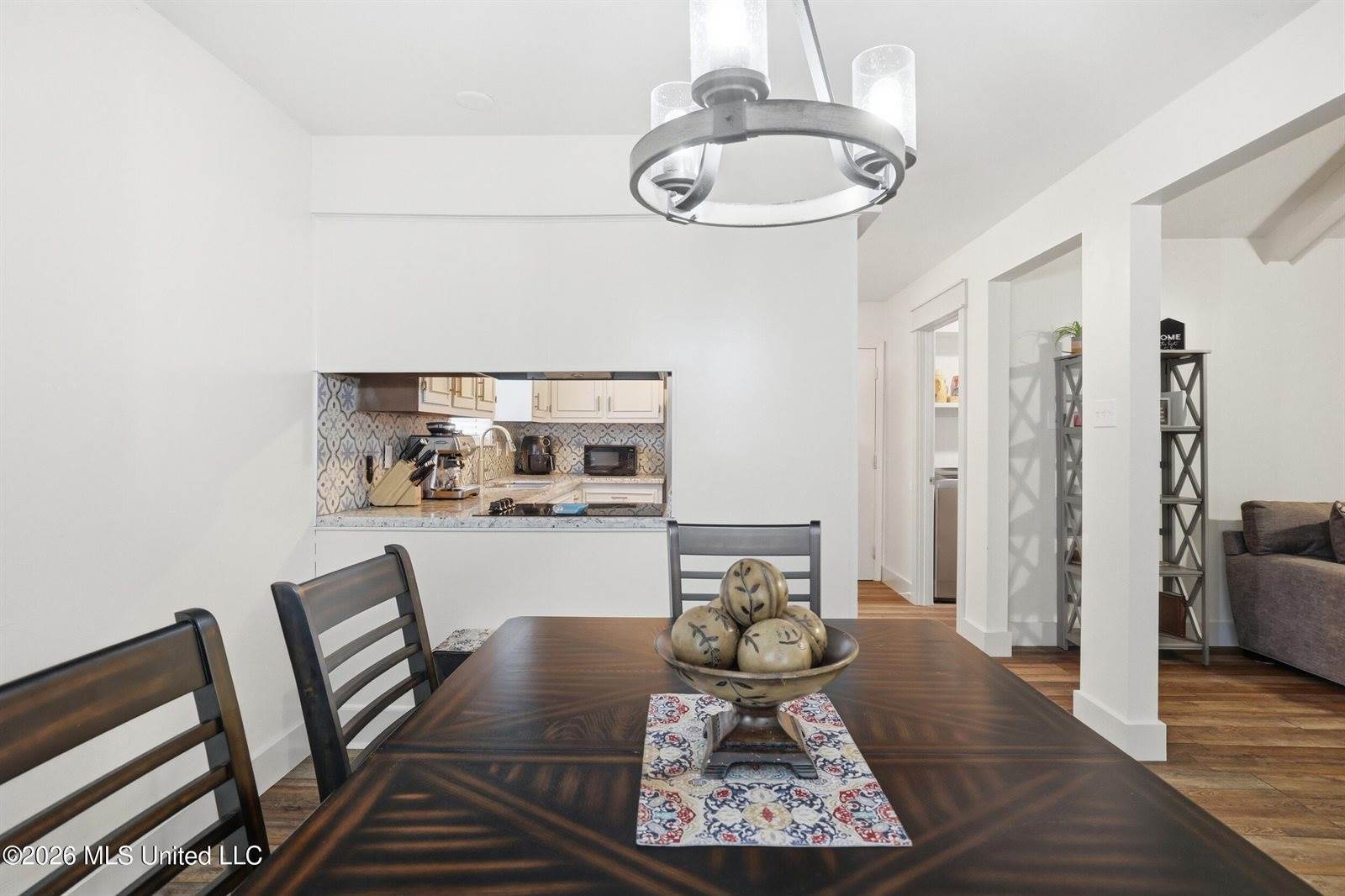 2070 Camp Wilkes Road, Biloxi, MS 39532