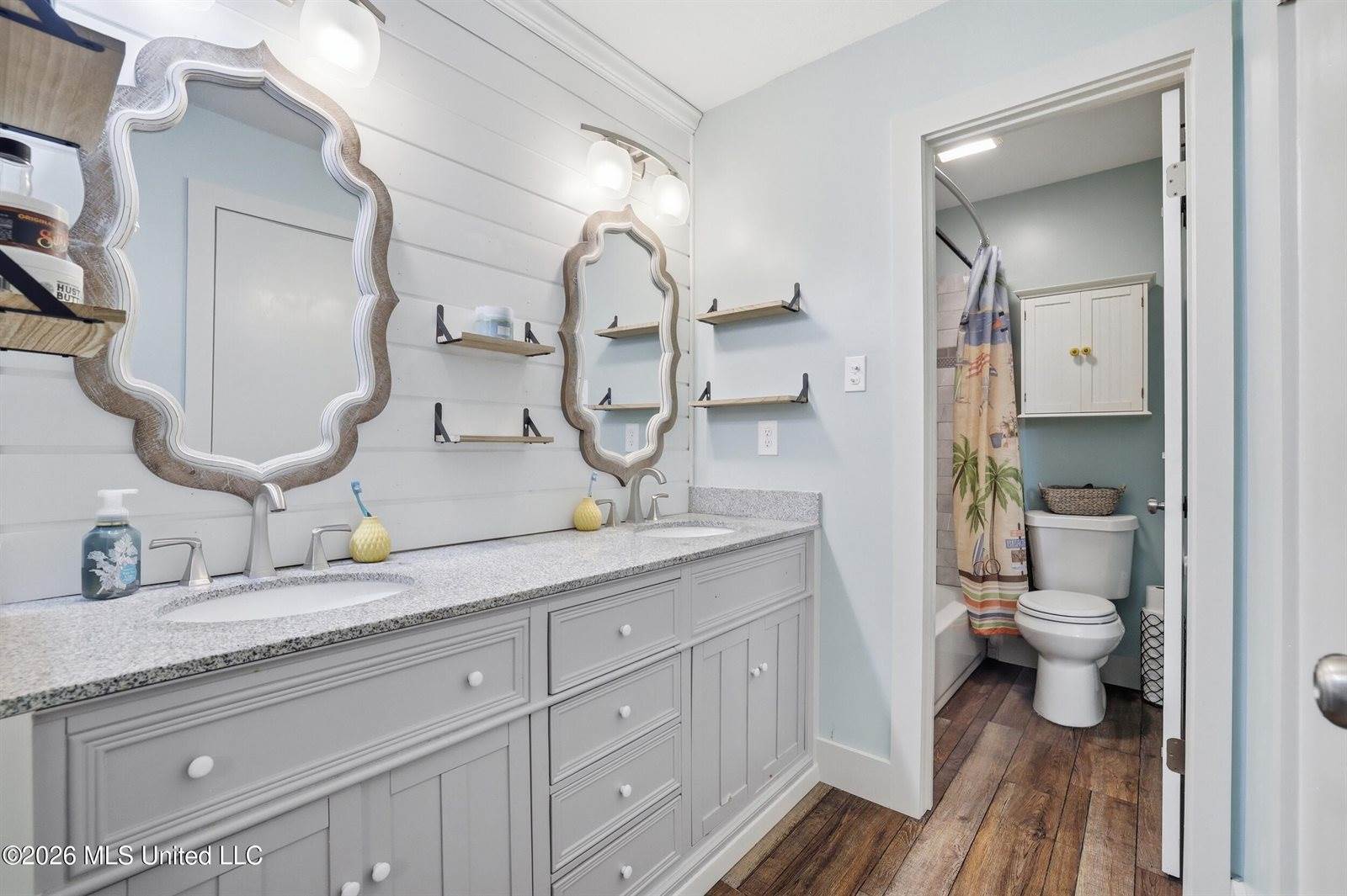 2070 Camp Wilkes Road, Biloxi, MS 39532