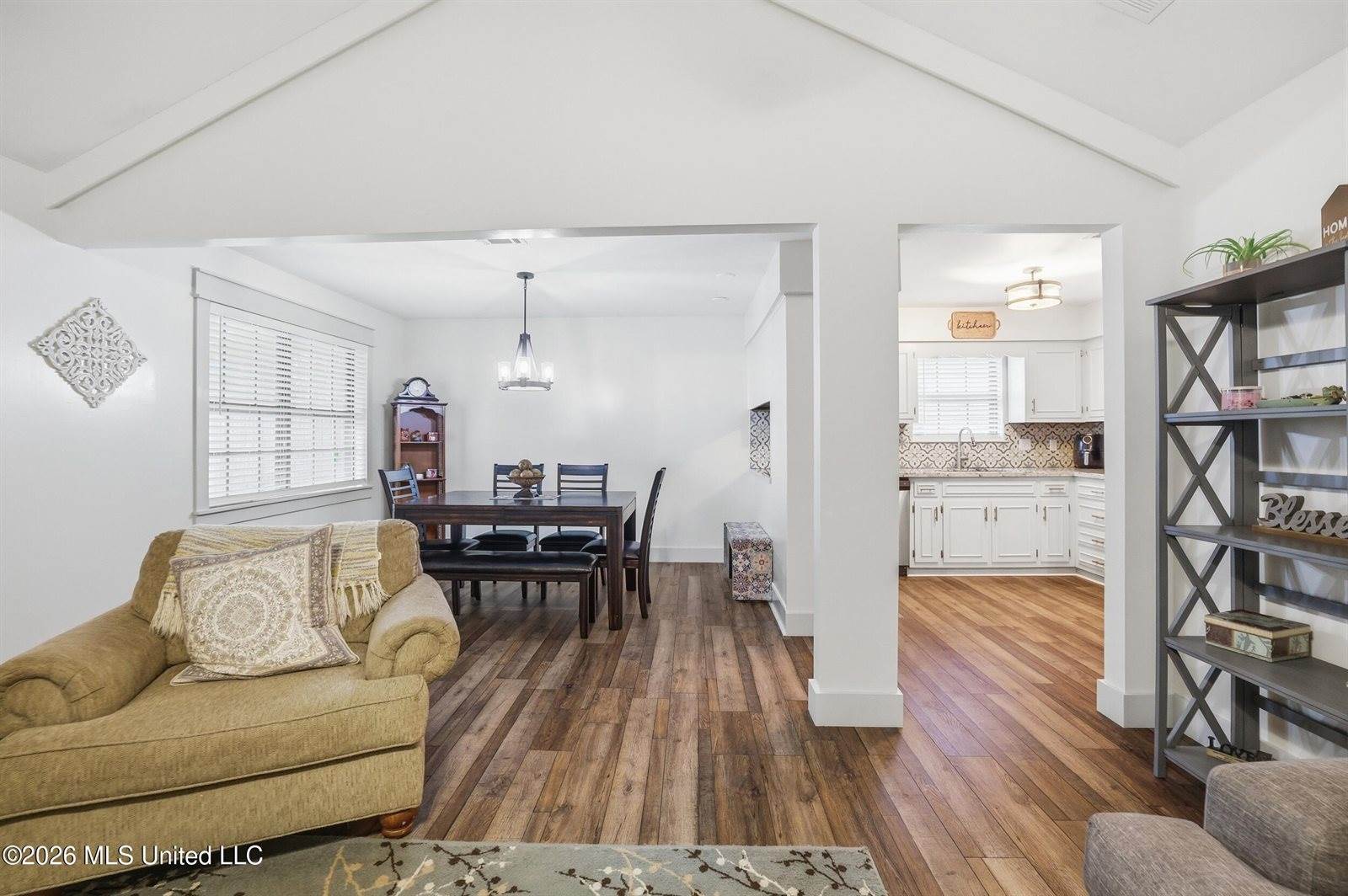 2070 Camp Wilkes Road, Biloxi, MS 39532