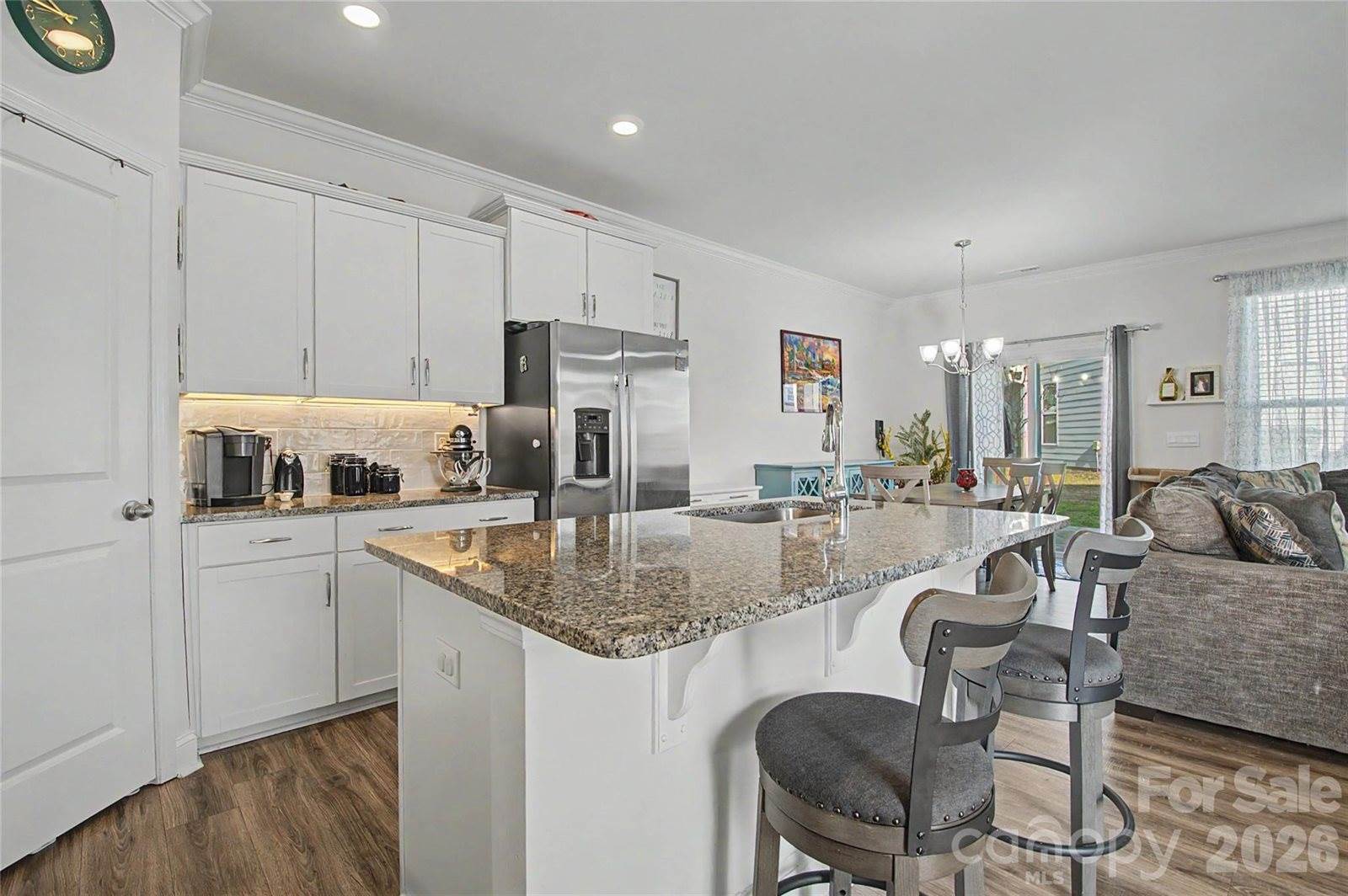 33 Cedar Hill Road, Hendersonville, NC 28792