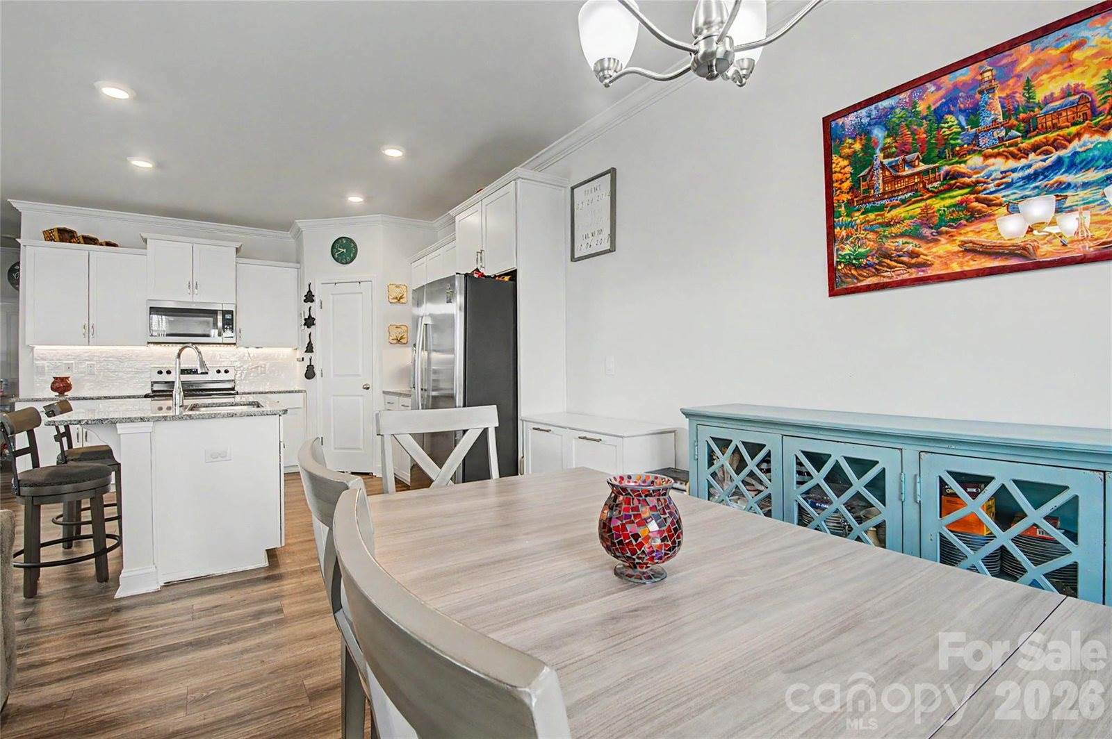 33 Cedar Hill Road, Hendersonville, NC 28792