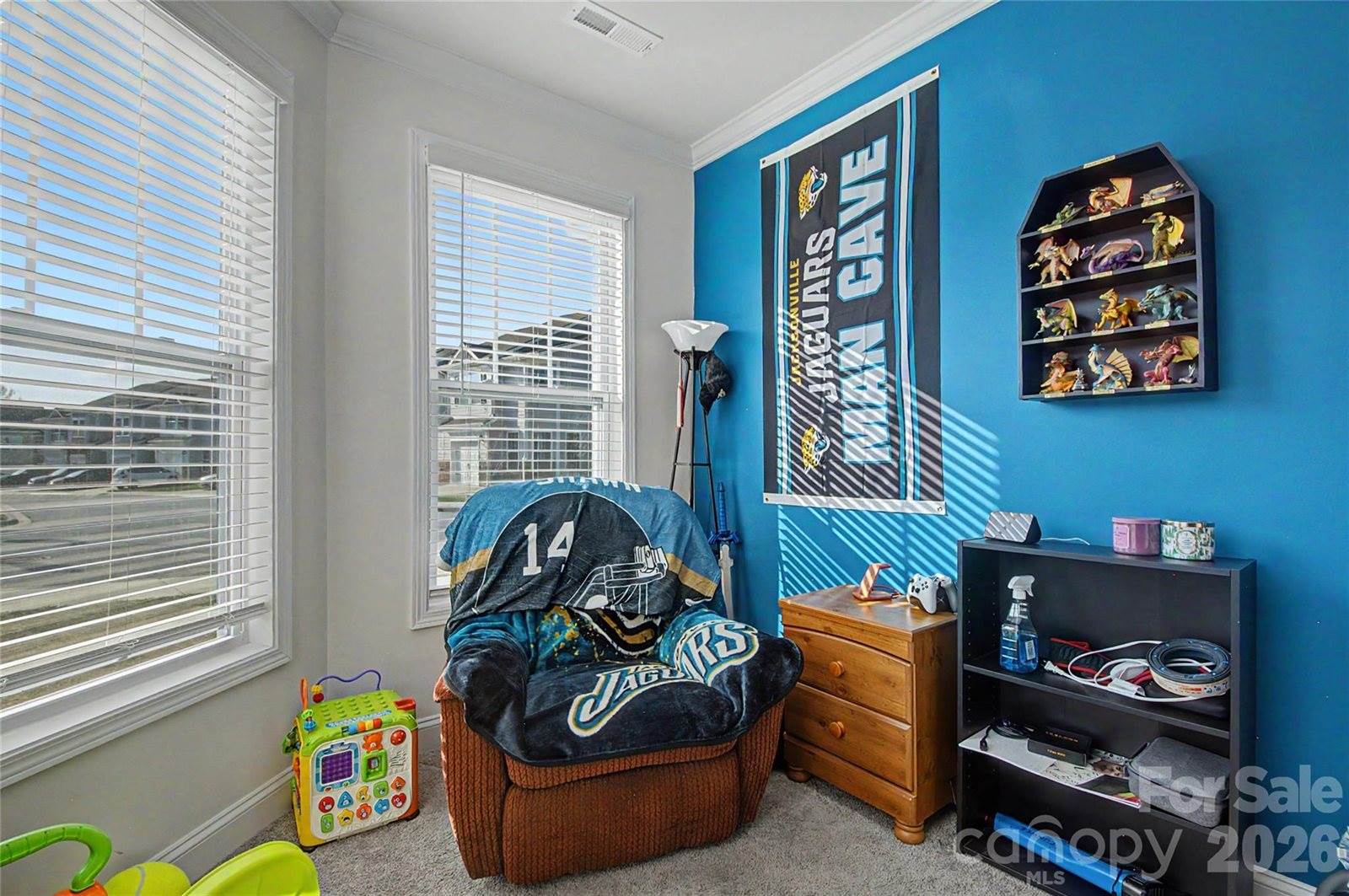 33 Cedar Hill Road, Hendersonville, NC 28792