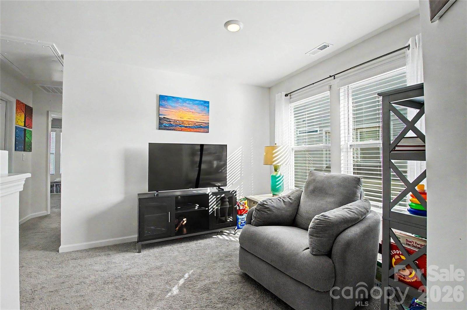 33 Cedar Hill Road, Hendersonville, NC 28792