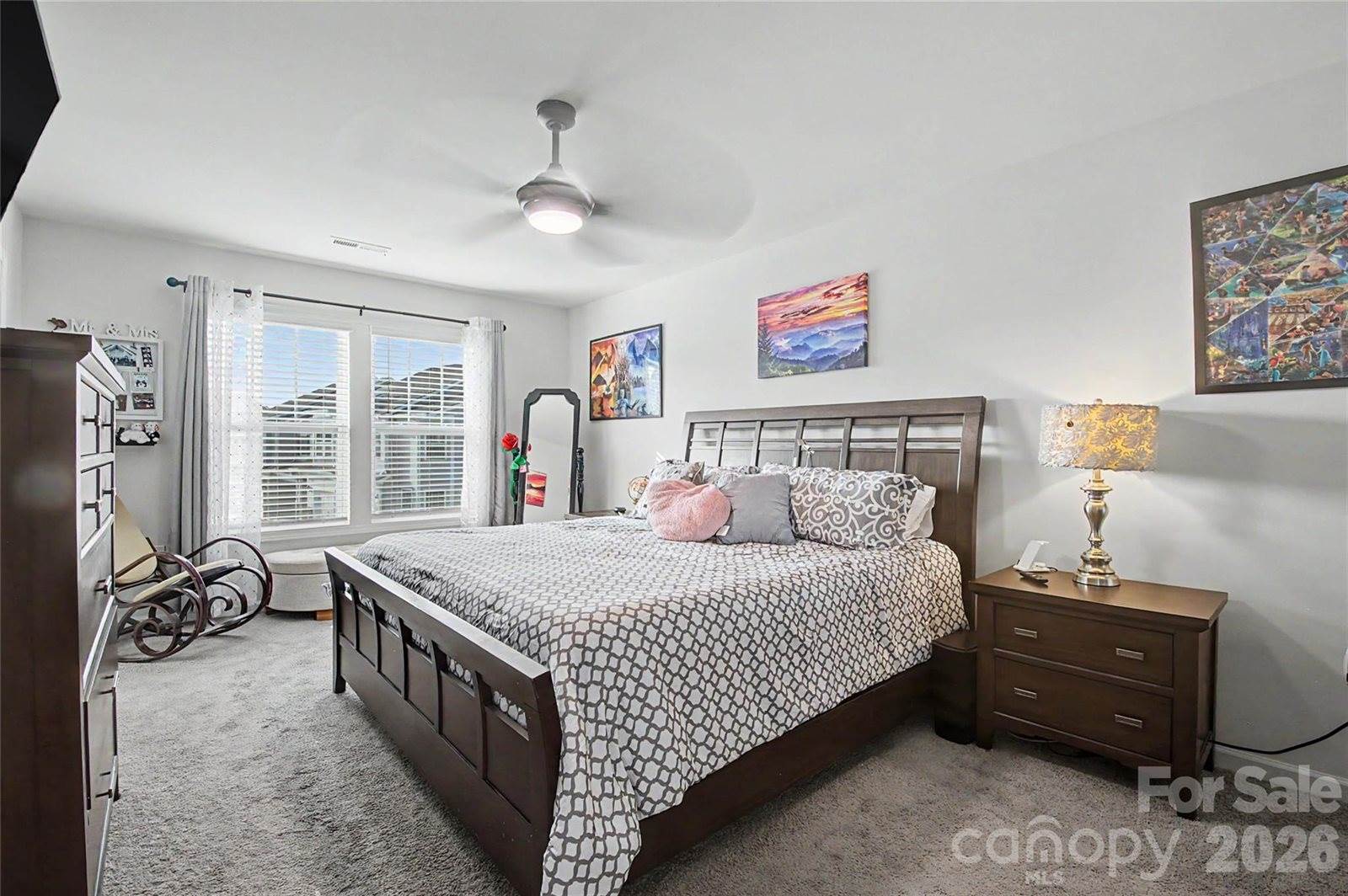 33 Cedar Hill Road, Hendersonville, NC 28792