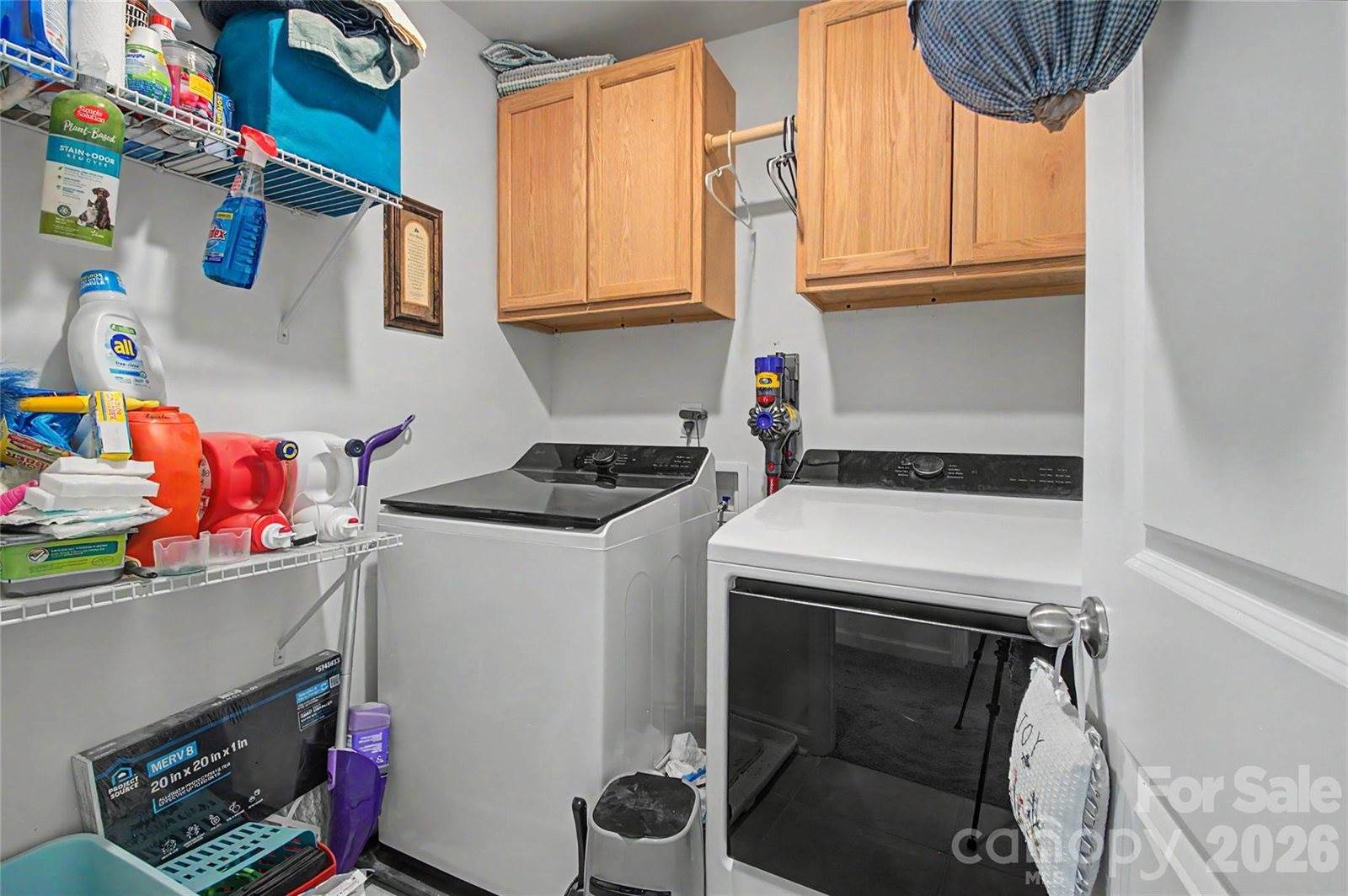 33 Cedar Hill Road, Hendersonville, NC 28792