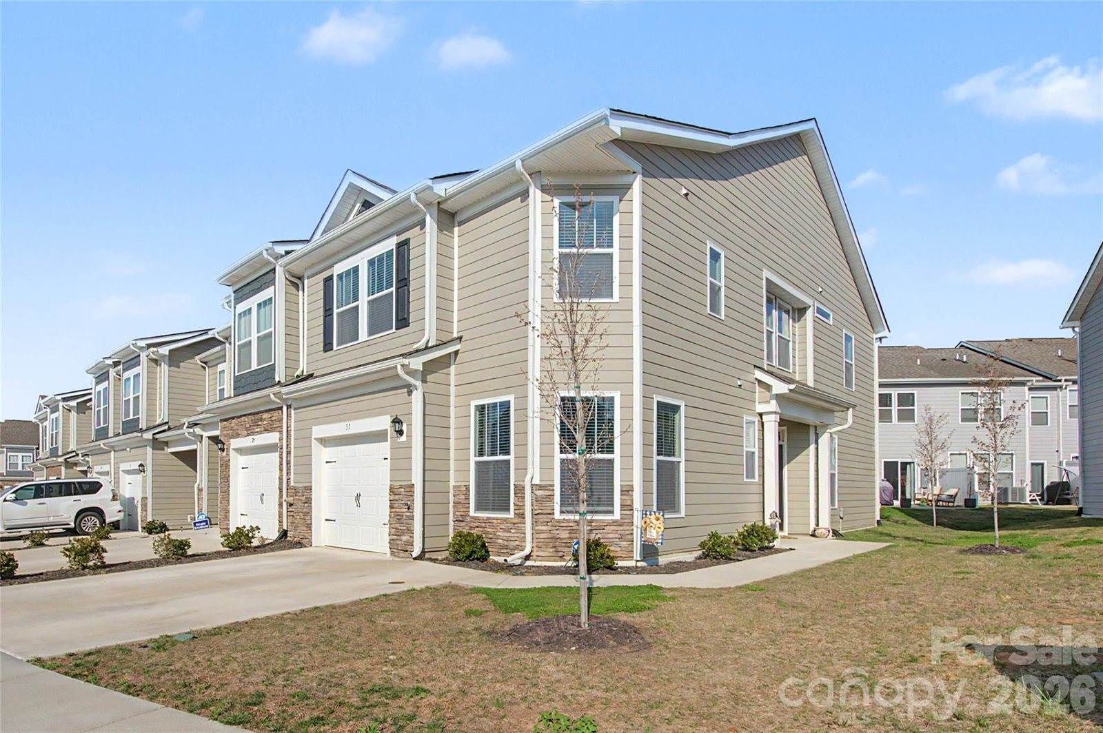 33 Cedar Hill Road, Hendersonville, NC 28792