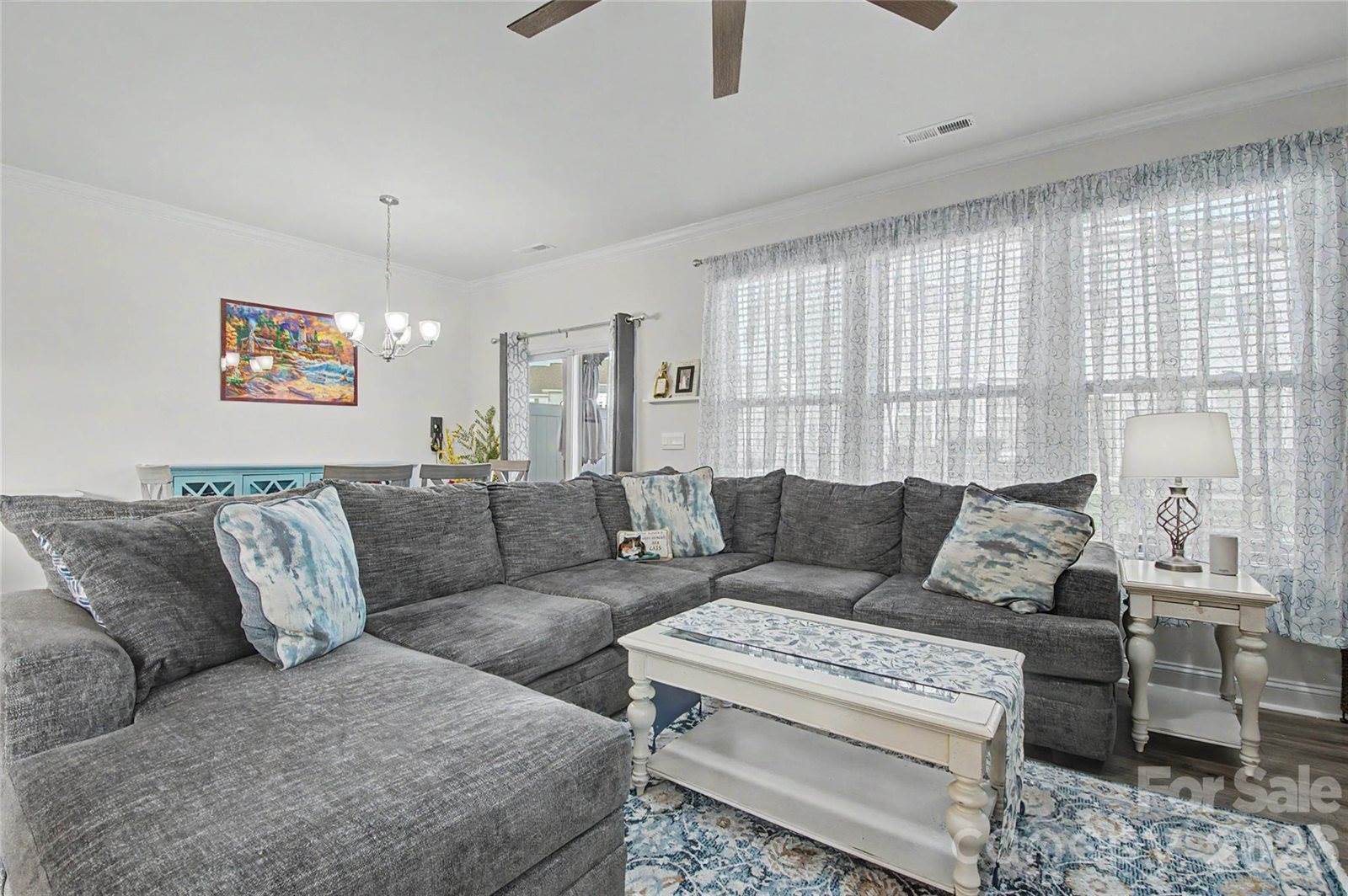 33 Cedar Hill Road, Hendersonville, NC 28792